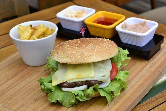 Sakiz Adasi Coffee & Shop